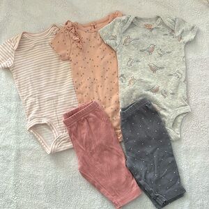 Baby clothes, onesies sets, baby bundle cloths, 0-3months